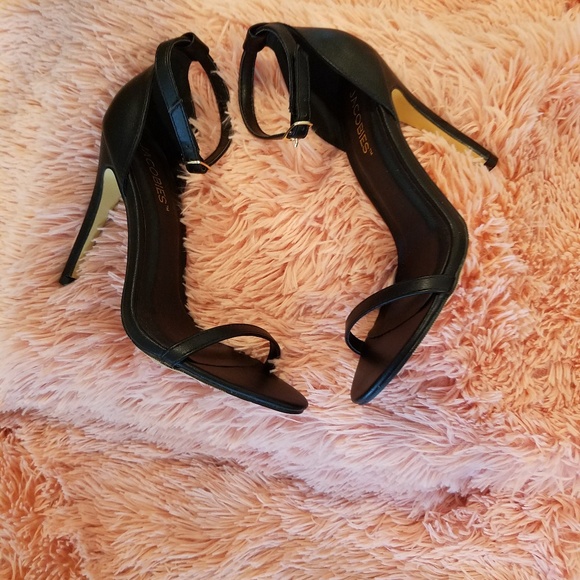 Black sandals - Picture 5 of 7